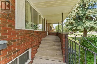 331 Simcoe St in Amherstburg, ON - Building Photo - Building Photo