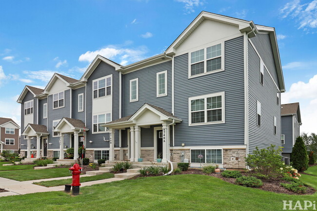6740 Linden Trl in Wonder Lake, IL - Building Photo - Building Photo