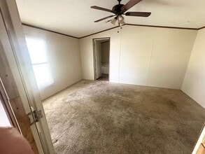 2001 SW Loop 304 in Crockett, TX - Building Photo - Building Photo