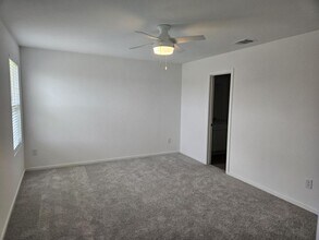 10710 Ellerston Rd in Cleveland, TX - Building Photo - Building Photo