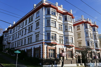 Chelsea Place in Seattle, WA - Foto de edificio - Building Photo