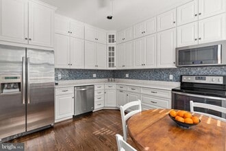 3611 Winfield Lane Northwest in Washington, DC - Building Photo - Building Photo