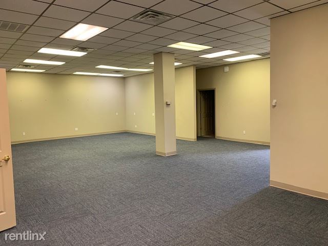 620 Fall Creek Hwy in Granbury, TX - Building Photo - Building Photo