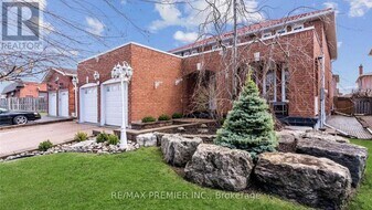 25 Granite St in Vaughan, ON - Building Photo