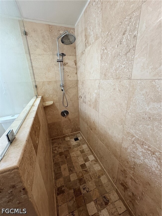 property at 2510 SE 16th Pl