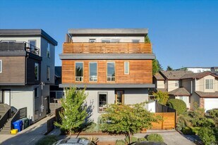 6226 N Concord Ave in Portland, OR - Building Photo