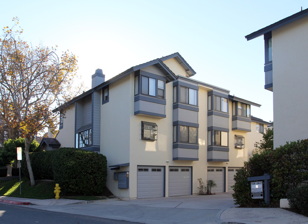 Cambridge in La Jolla, CA - Building Photo