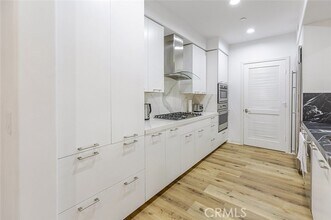 407 Caruso Ave in Glendale, CA - Building Photo - Building Photo