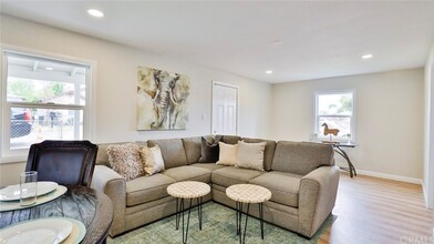 7228 San Francisco St in Highland, CA - Building Photo - Building Photo
