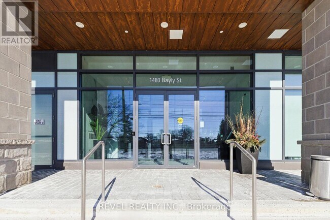 1480 Bayly St in Pickering, ON - Building Photo - Building Photo