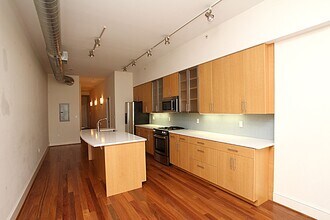 239 Market St in Philadelphia, PA - Building Photo - Building Photo