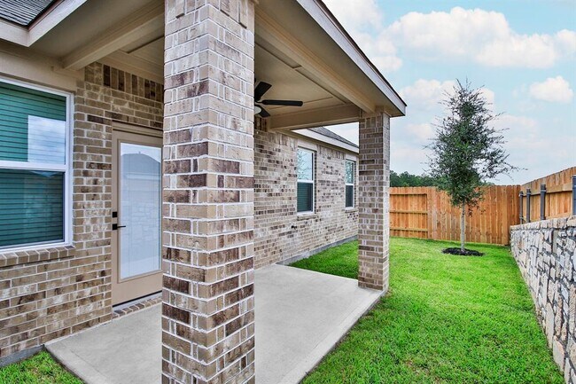 6011 Diamond Leaf Ct in Conroe, TX - Foto de edificio - Building Photo