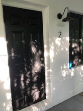 570 NE 69th St in Miami, FL - Building Photo - Building Photo