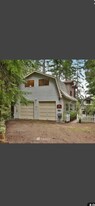 5265 Lakeside Dr