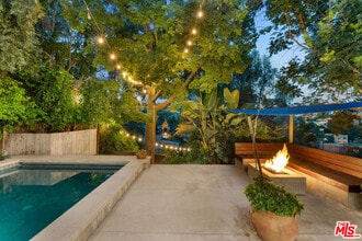 1530 Elevado St in Los Angeles, CA - Building Photo - Building Photo