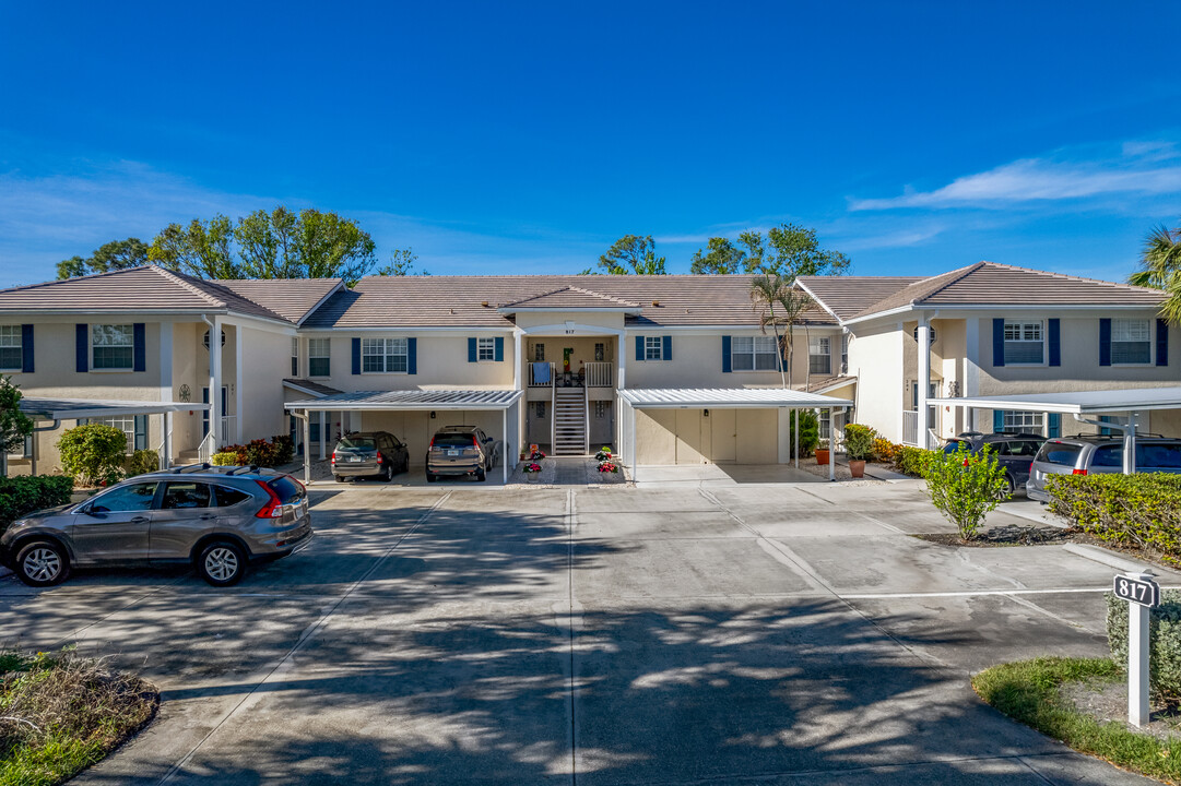 St. Andrews Park in Venice, FL - Building Photo