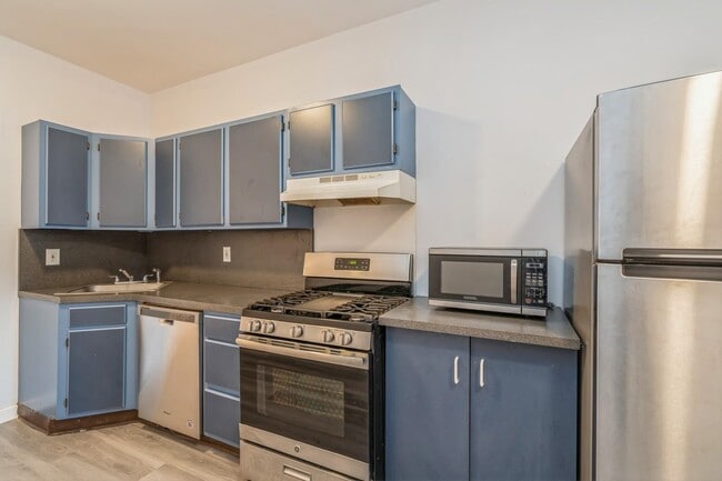 817 Park Ave in Hoboken, NJ - Building Photo - Building Photo