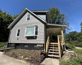 4528 Rainbow Rd in South Euclid, OH - Building Photo - Building Photo