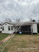204 Gary St in Talladega, AL - Building Photo