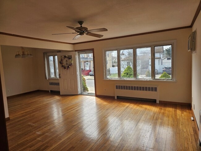 53 Nassau Ave in Freeport, NY - Building Photo - Building Photo