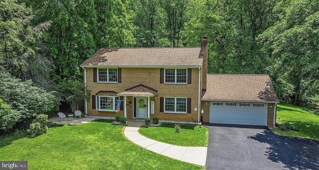 property at 11503 Vale Rd