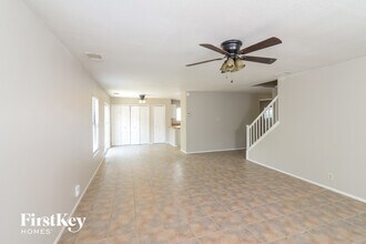 7720 Wood Bluff in San Antonio, TX - Building Photo - Building Photo