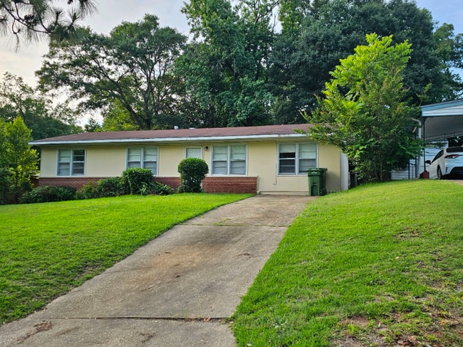 property at 315 47th St