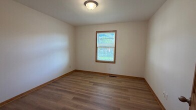 6387 Amanda Dr in Portage, IN - Building Photo - Building Photo