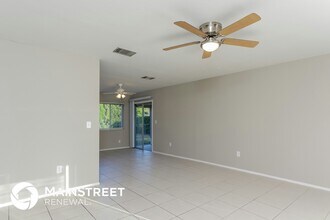 2601 Shenandoah St in North Port, FL - Building Photo - Building Photo