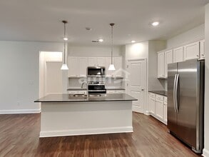 3018 Ava Jane Court in Charlotte, NC - Foto de edificio - Building Photo