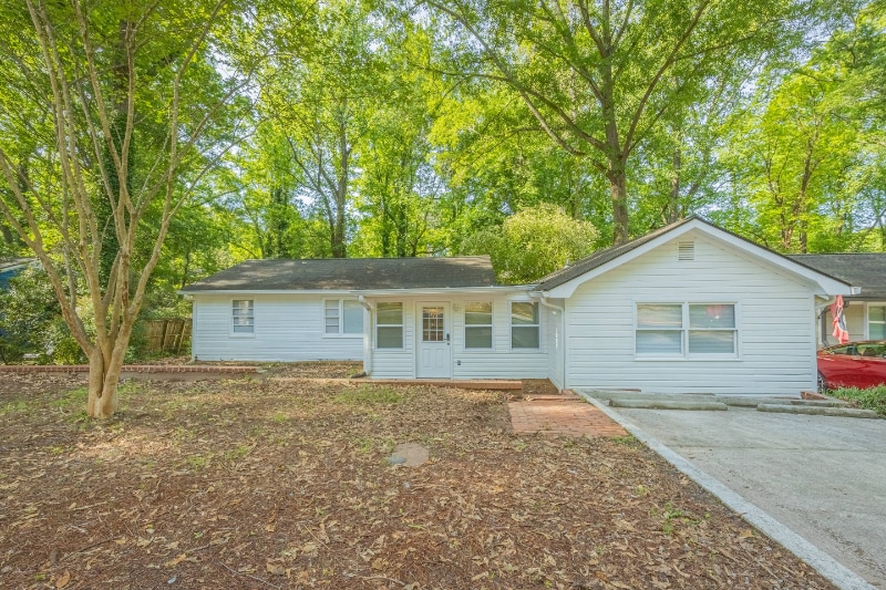 230 Habersham Dr in Athens, GA - Building Photo