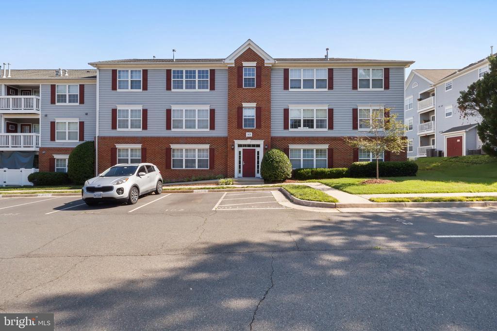 513 Constellation Square SE in Leesburg, VA - Building Photo