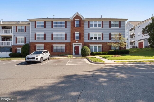 property at 513 Constellation Square SE