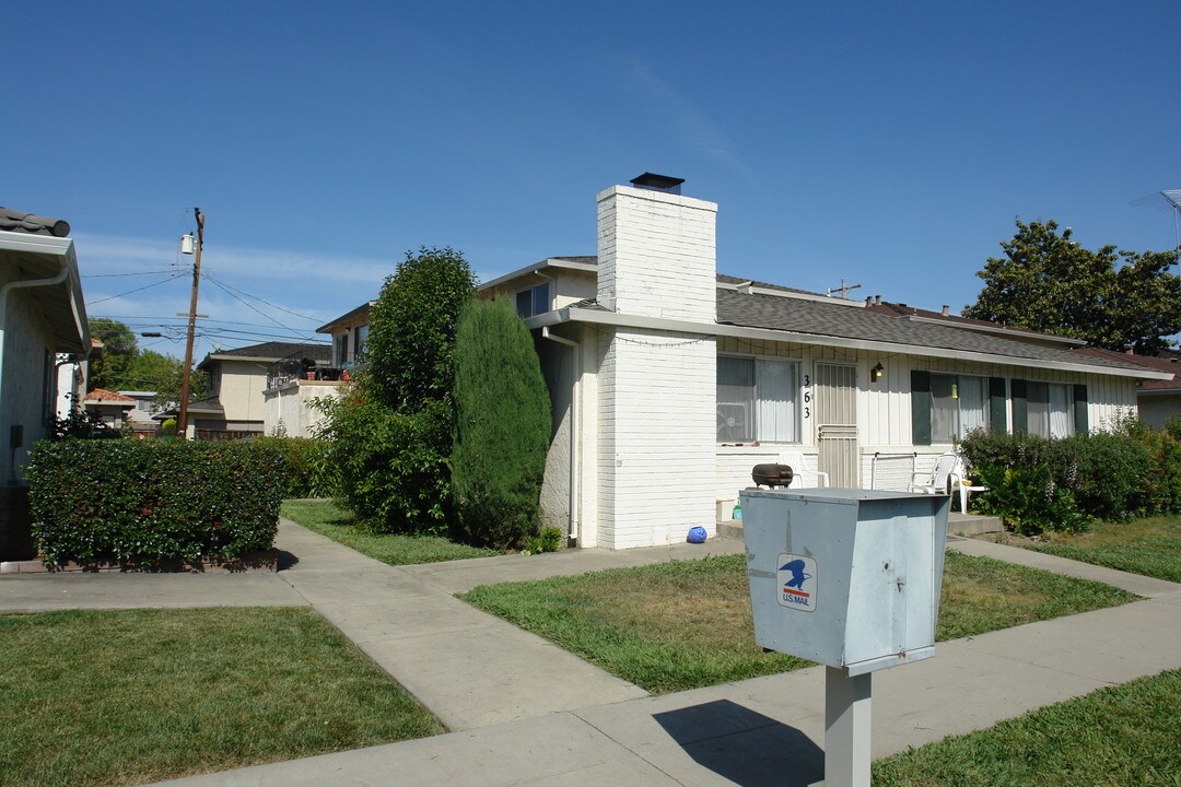 363 Greendale Way in San Jose, CA - Building Photo