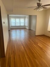 5247 W Agatite Ave in Chicago, IL - Building Photo - Building Photo