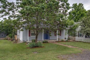 5106 Indiana Ave in Nashville, TN - Building Photo