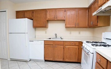 10701 Houck Dr in Fredericksburg, VA - Building Photo - Building Photo