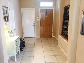 811 Wilderness Path in Round Rock, TX - Building Photo - Building Photo