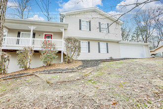 3233 Summer Ct E in Snellville, GA - Building Photo - Building Photo