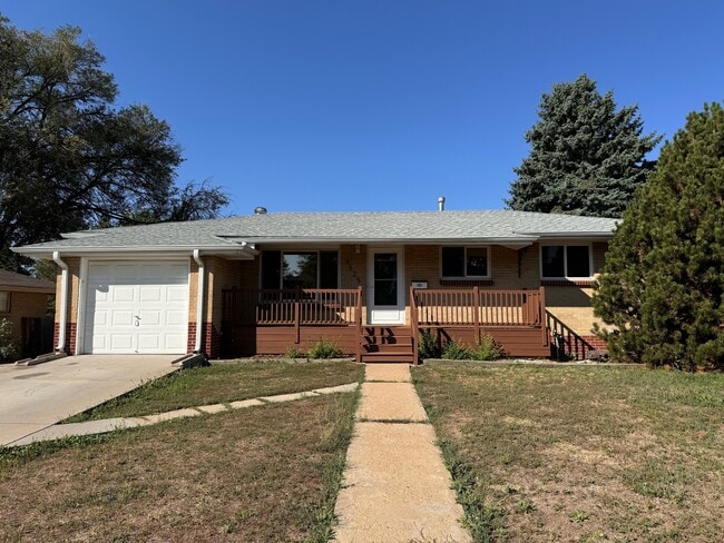 7525 Julian St in Westminster, CO - Building Photo - Building Photo