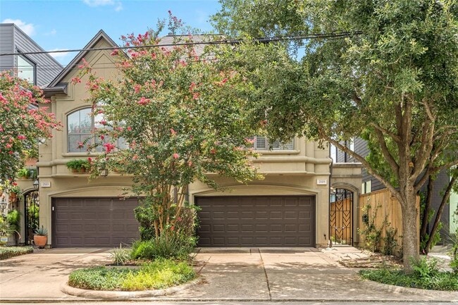 property at 2119 Park St