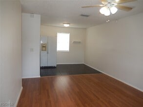 3309 2nd St SW in Lehigh Acres, FL - Building Photo - Building Photo