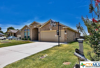 105 Bainbridge Rd in Temple, TX - Building Photo - Building Photo