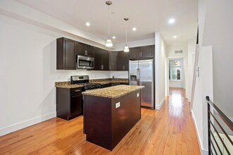 1535 Ogden St in Philadelphia, PA - Foto de edificio - Building Photo