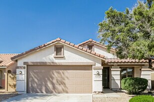 11240 E Sunland Ave in Mesa, AZ - Building Photo