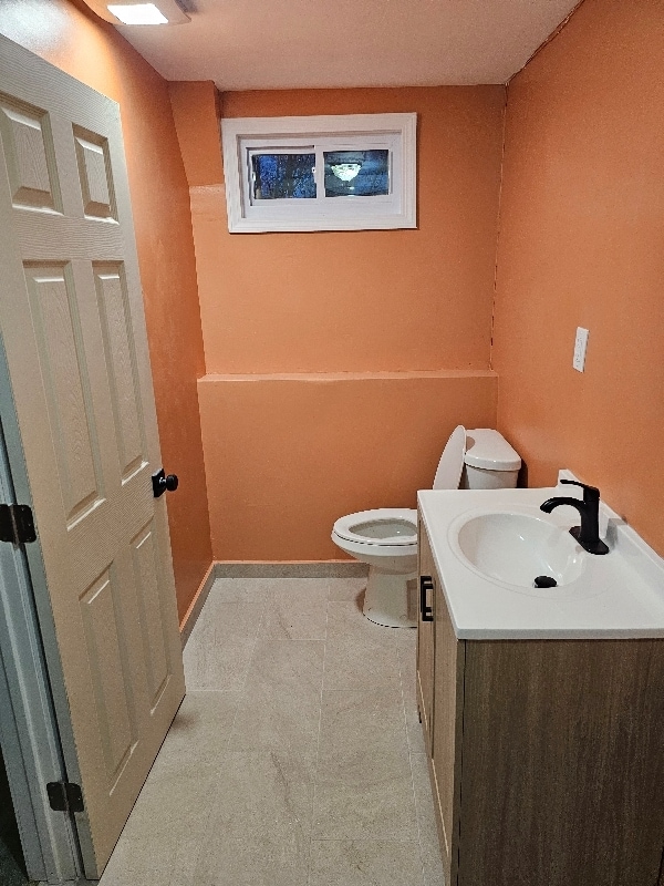 4 Eva Cir in Randolph, MA - Building Photo - Building Photo