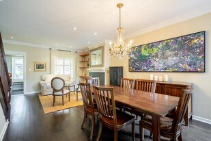 41 Palmerston Gardens in Toronto, ON - Building Photo