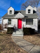 10 Maple Way, Unit 1004 in Brewster, NY - Building Photo