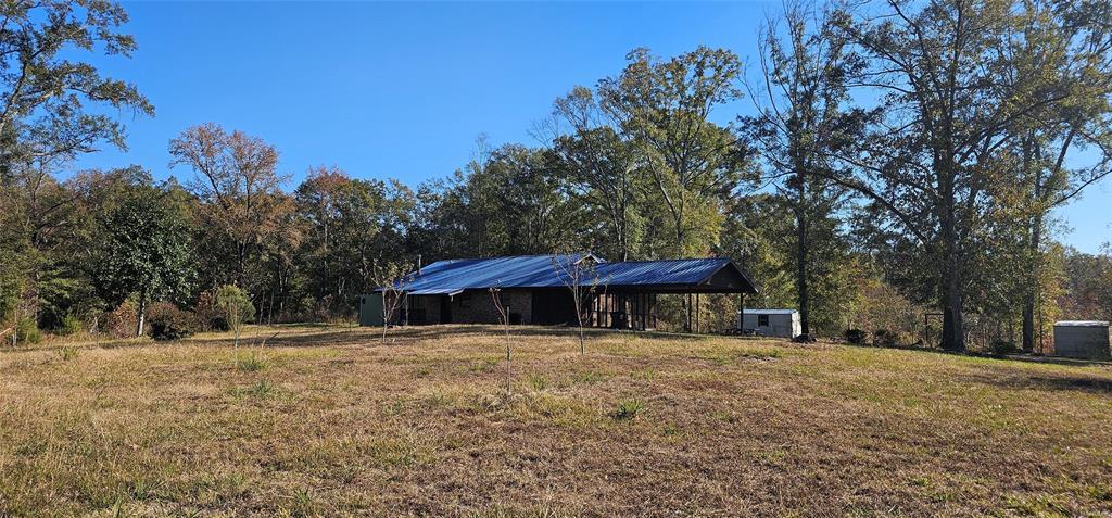 140 New Burkville Rd in Hope Hull, AL - Building Photo