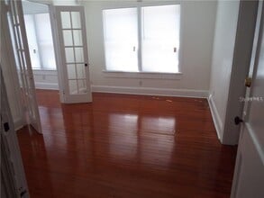 325 Ohio Pl in Sarasota, FL - Building Photo - Building Photo